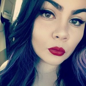 Meet your Posher, Marina